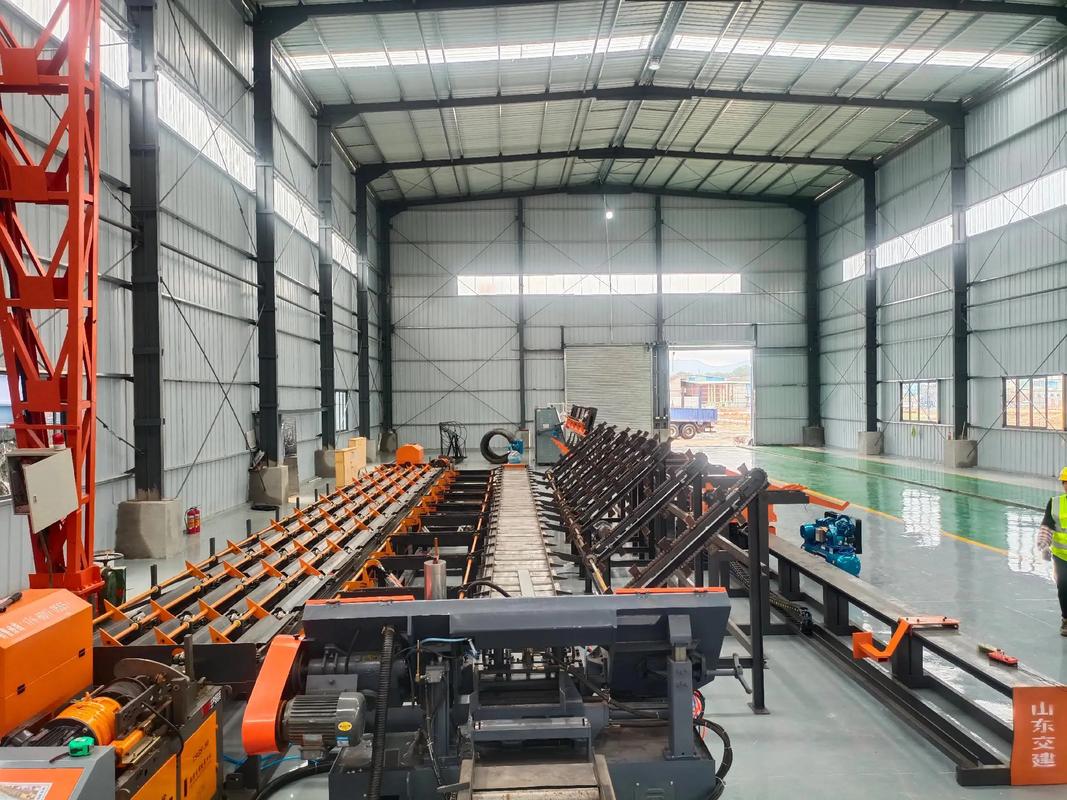 近期的橋梁鋼筋加工設(shè)備和隧道鋼筋設(shè)備.數(shù)控鋼筋加工設(shè)備